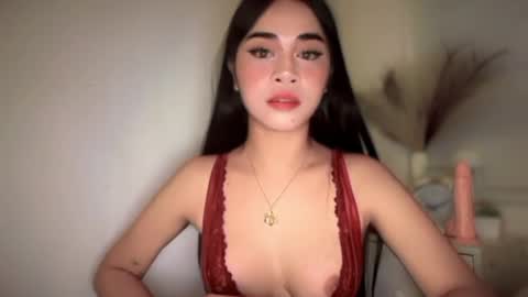 Snapshot of expensivets_chloe chatting on March 2026 06:37:01 PM chloee online show from March 2026 06:37:01 PM