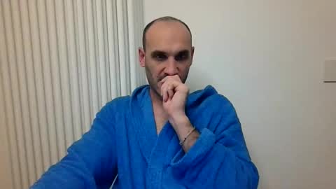 Extro online show from November 2025 10:45:02 PM