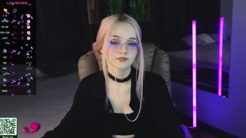 exxxcore_ online show from October 2025 10:58:02 AM