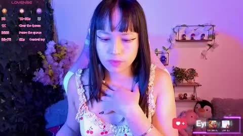 eymmy_24 online show from February 2026 03:05:02 AM