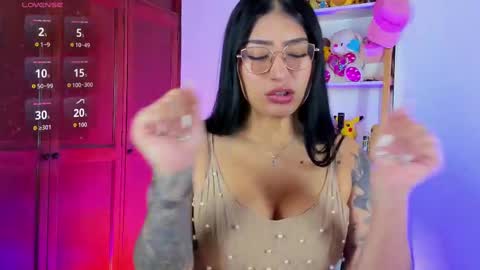 Emily online show from September 2025 04:34:02 PM