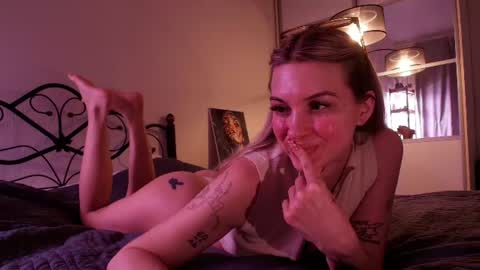 Snapshot of eziliz chatting on July 2026 06:36:02 PM call me Princess online show from July 2026 06:36:02 PM