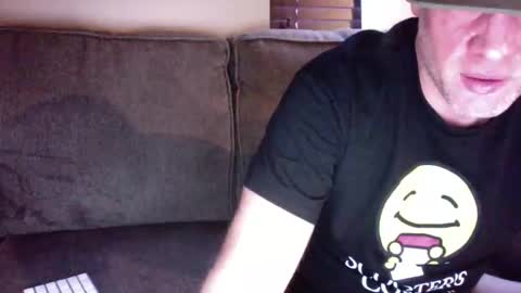 ezze2002 online show from March 2026 11:33:01 PM