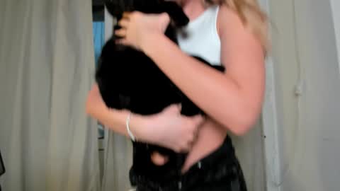  if you dont have fansly account yet use this link to registration    online show from February 2025 02:37:01 PM