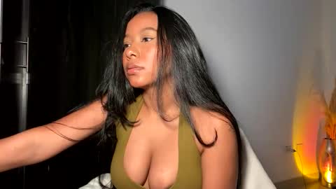 Snapshot of fabianna_laraa chatting on December 2025 04:34:01 PM Thianna online show from December 2025 04:34:01 PM