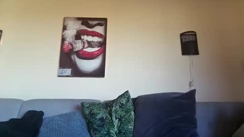 Dennis online show from November 2025 09:42:02 AM