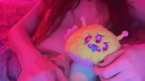 Snapshot of faewildz chatting on September 2025 06:48:02 AM Faewildz online show from September 2025 06:48:02 AM