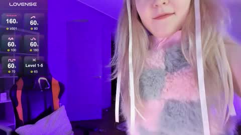 Snapshot of fairy_casey chatting on November 2025 07:14:02 PM fairy_casey online show from November 2025 07:14:02 PM