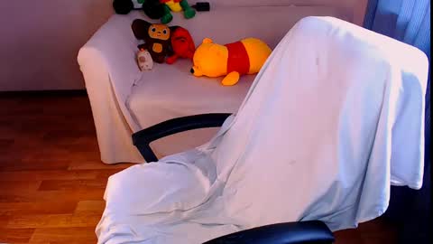 Elli  online show from May 2026 06:19:02 AM