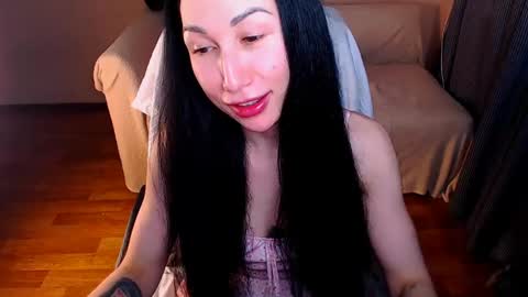 Elli  online show from May 2026 11:13:02 PM