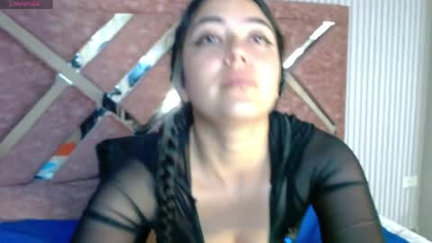 Marie online show from May 2026 07:03:01 AM