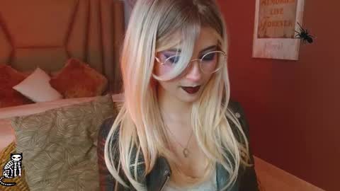 FAIRY online show from October 2025 10:43:02 PM