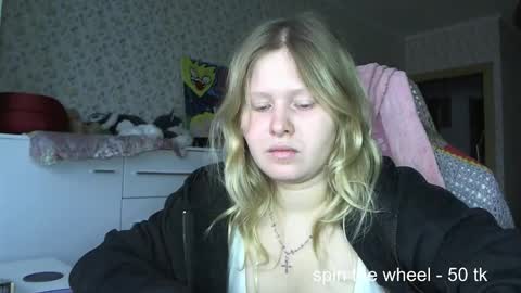 Snapshot of fairydreams_ chatting on November 2025 11:54:02 AM Arisha online show from November 2025 11:54:02 AM