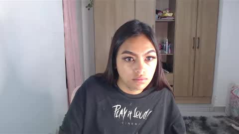 Snapshot of fairylatin chatting on January 2025 10:01:01 AM fairylatin online show from January 2025 10:01:01 AM