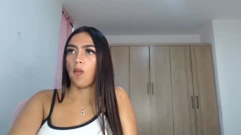 Snapshot of fairylatin chatting on January 2025 11:22:02 AM fairylatin online show from January 2025 11:22:02 AM