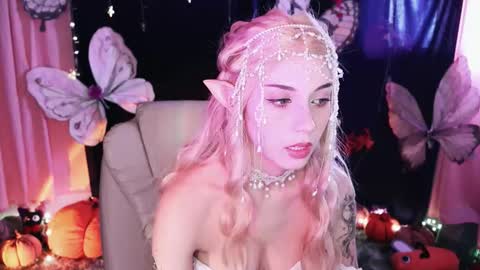 Snapshot of fairywhore chatting on November 2025 07:47:01 PM Jackie Cosplayer online show from November 2025 07:47:01 PM