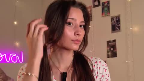 Snapshot of falinecrosthwaite chatting on September 2025 06:42:02 PM Kaori online show from September 2025 06:42:02 PM