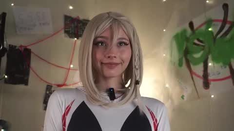 Snapshot of falinecrosthwaite chatting on September 2025 07:17:01 PM Kaori online show from September 2025 07:17:01 PM