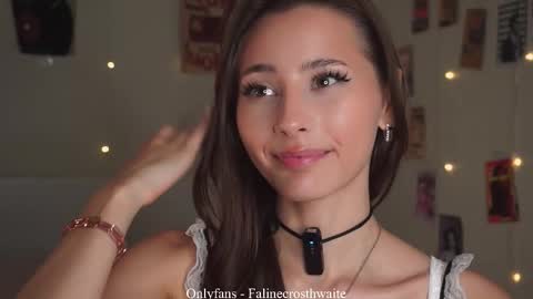 Snapshot of falinecrosthwaite chatting on October 2025 07:13:02 PM Kaori online show from October 2025 07:13:02 PM