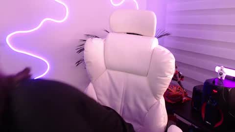 Snapshot of fallenag__ chatting on September 2025 04:58:02 AM OF fallenag 1 online show from September 2025 04:58:02 AM