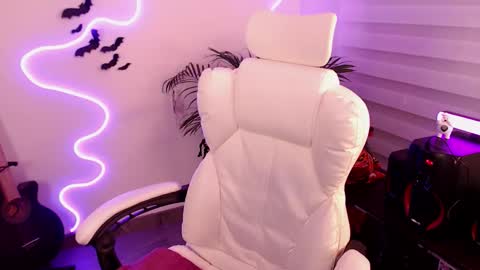 Snapshot of fallenag__ chatting on October 2025 02:44:01 AM OF fallenag 1 online show from October 2025 02:44:01 AM