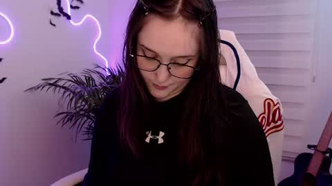 Snapshot of fallenag__ chatting on July 2026 01:47:02 AM OF fallenag 1 online show from July 2026 01:47:02 AM