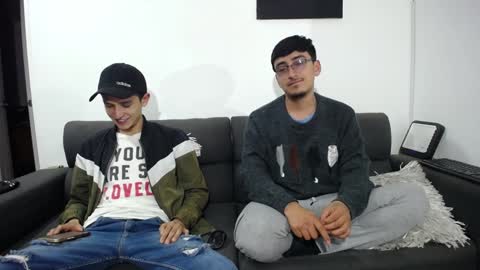 Snapshot of fallgays chatting on December 2024 12:43:02 AM FallGays online show from December 2024 12:43:02 AM