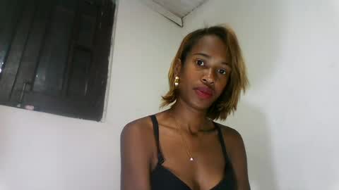 Snapshot of fallinah01 chatting on July 2026 04:59:02 AM fallinah01 online show from July 2026 04:59:02 AM
