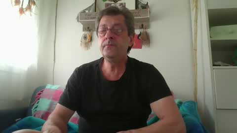 falushp online show from April 2026 12:54:02 PM