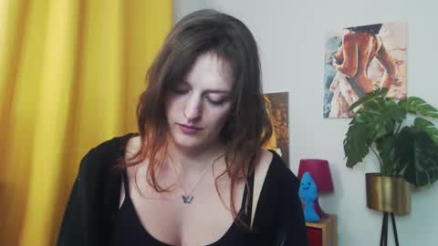 Nadine online show from January 2025 12:27:02 PM