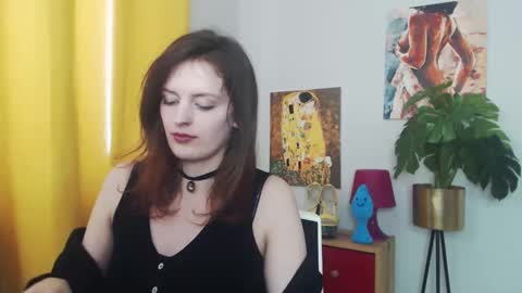 Nadine online show from January 2025 12:24:01 PM