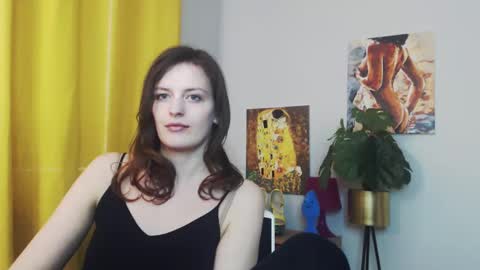 Nadine online show from February 2025 09:30:01 AM