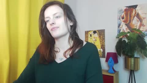 Nadine online show from February 2025 09:25:02 AM