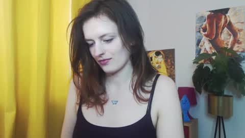 Nadine online show from February 2025 12:29:01 PM