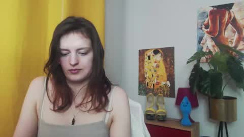 Nadine online show from February 2025 09:20:02 AM