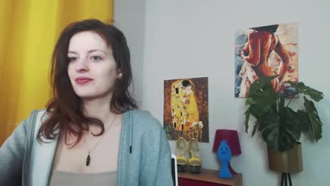 Nadine online show from February 2025 07:23:01 AM