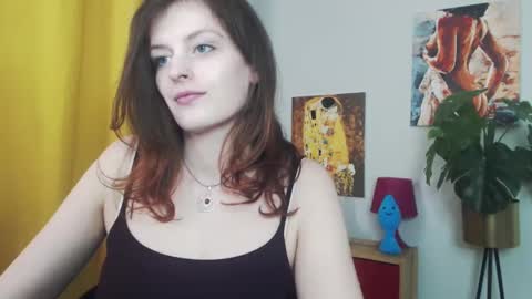 Nadine online show from February 2025 11:52:01 AM