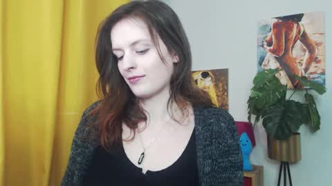 Nadine online show from March 2025 09:22:01 AM