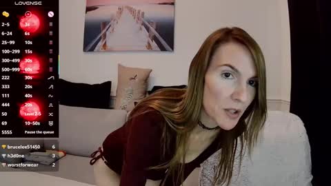 Snapshot of fanny_posy chatting on November 2025 01:55:02 AM Fanny online show from November 2025 01:55:02 AM