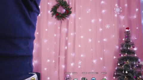 Kim online show from December 2024 10:42:01 PM