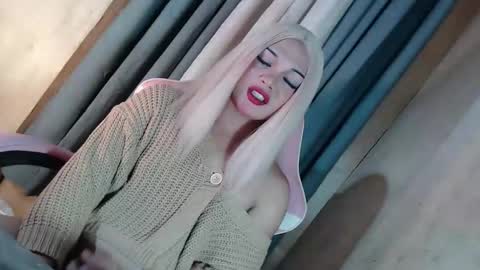 Snapshot of fantasticcock69_daniella chatting on February 2026 12:04:02 AM DANIELLA - DONT FORGET TO GIVE ME A THUMBSU UP online show from February 2026 12:04:02 AM