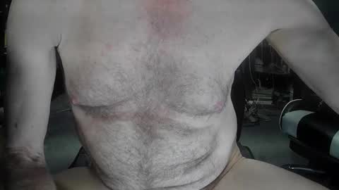 Snapshot of fantasyresort chatting on November 2025 04:44:02 AM fantasyresort online show from November 2025 04:44:02 AM