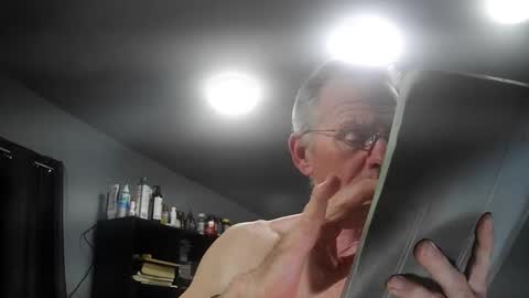 Snapshot of fantasyresort chatting on November 2025 04:34:01 AM fantasyresort online show from November 2025 04:34:01 AM