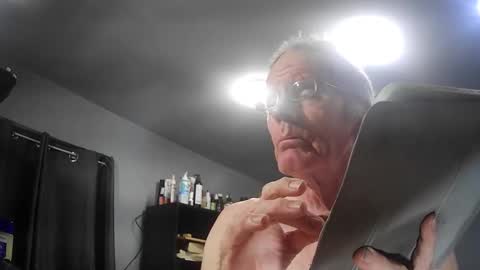 Snapshot of fantasyresort chatting on January 2026 04:04:02 AM fantasyresort online show from January 2026 04:04:02 AM