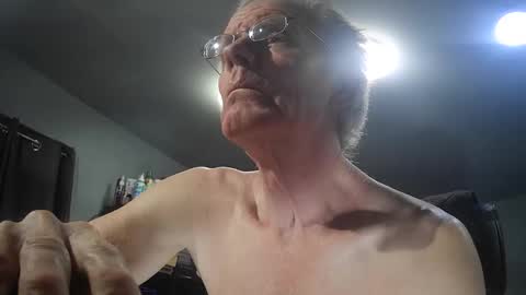 Snapshot of fantasyresort chatting on February 2026 04:05:02 AM fantasyresort online show from February 2026 04:05:02 AM