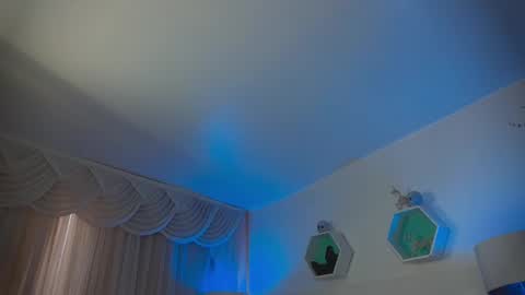 Farah online show from October 2025 12:04:02 PM