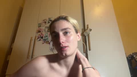 Gattino online show from September 2025 12:16:01 AM