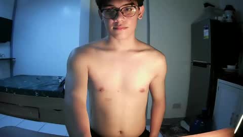fastfucker_22 online show from May 2026 04:28:01 PM