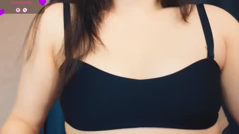 Snapshot of fatinsey chatting on February 2026 07:28:02 AM Tina online show from February 2026 07:28:02 AM