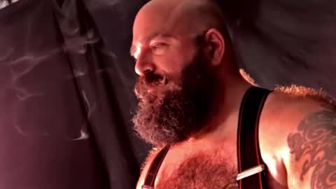 Snapshot of fatredneckpapa chatting on November 2025 01:00:01 PM FAT PAPA online show from November 2025 01:00:01 PM